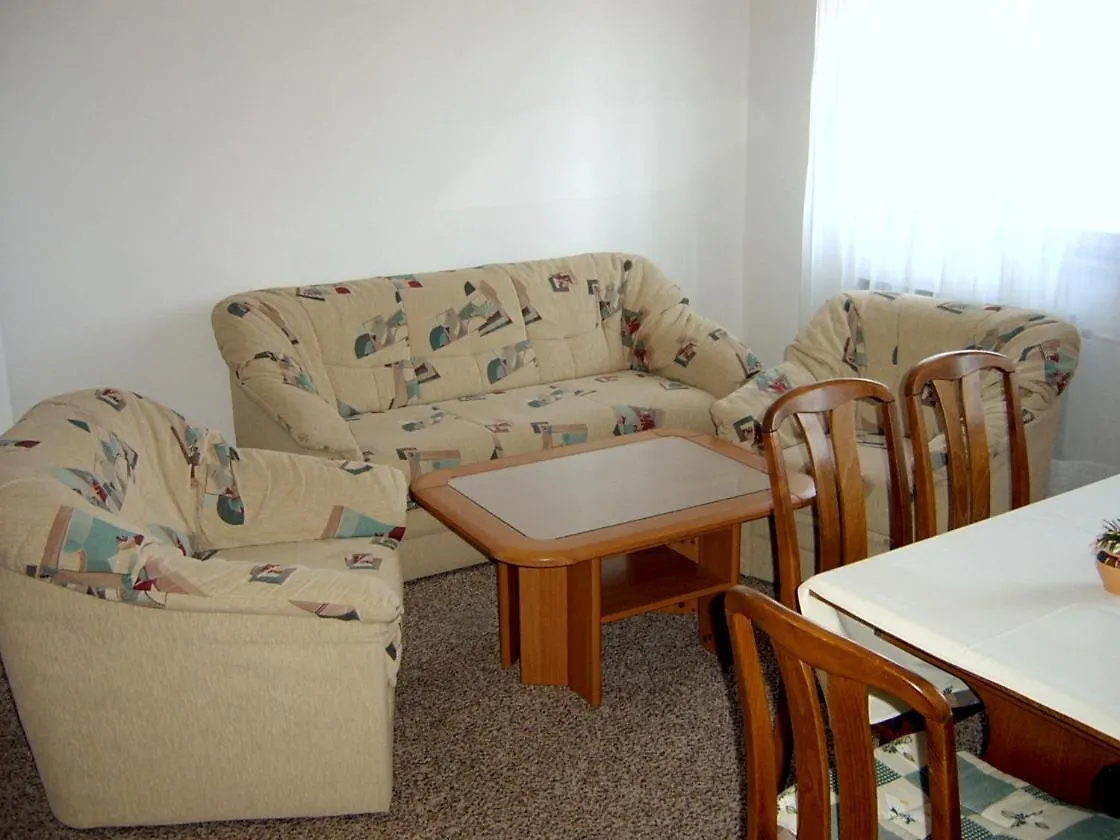 Apartments Romano Pjescana Uvala 0*,  Croatia