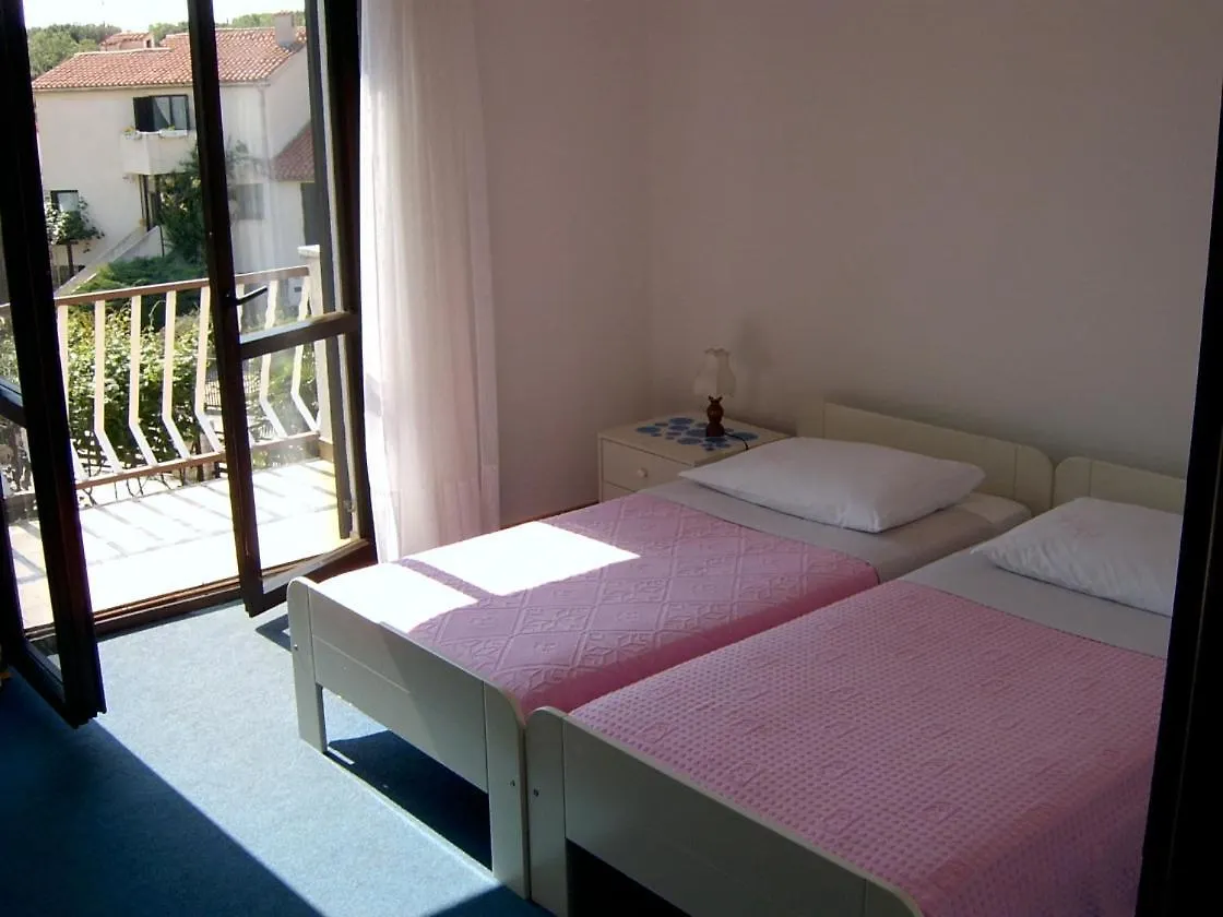 Apartments Romano Pjescana Uvala